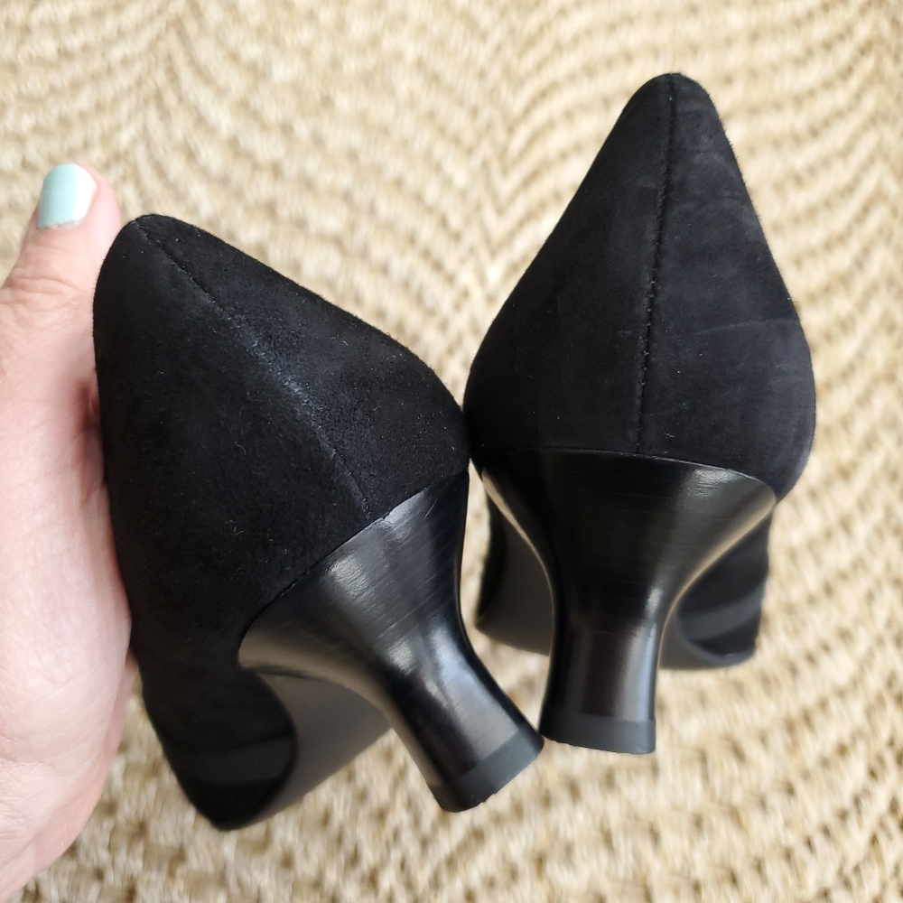 Anne Klein Women's Akvanity Black iflex Suede Heeled Shoe Size 7 - Picture 8 of 14